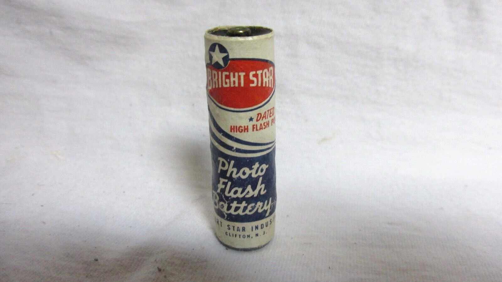 VINTAGE BRIGHT STAR AA BATTERY DATED 4-62
