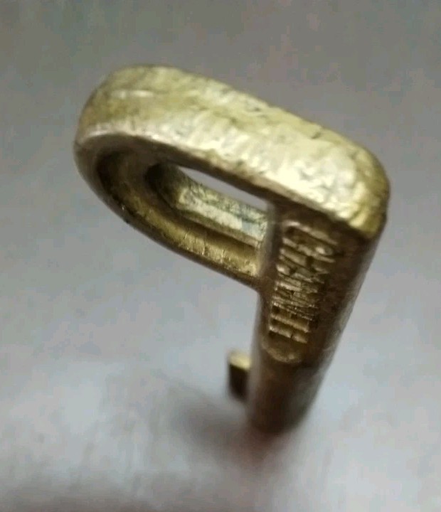Jonard/Channel TTK-225 P Key Self Lock Pedestal Brass and CATV Channel Lock Key