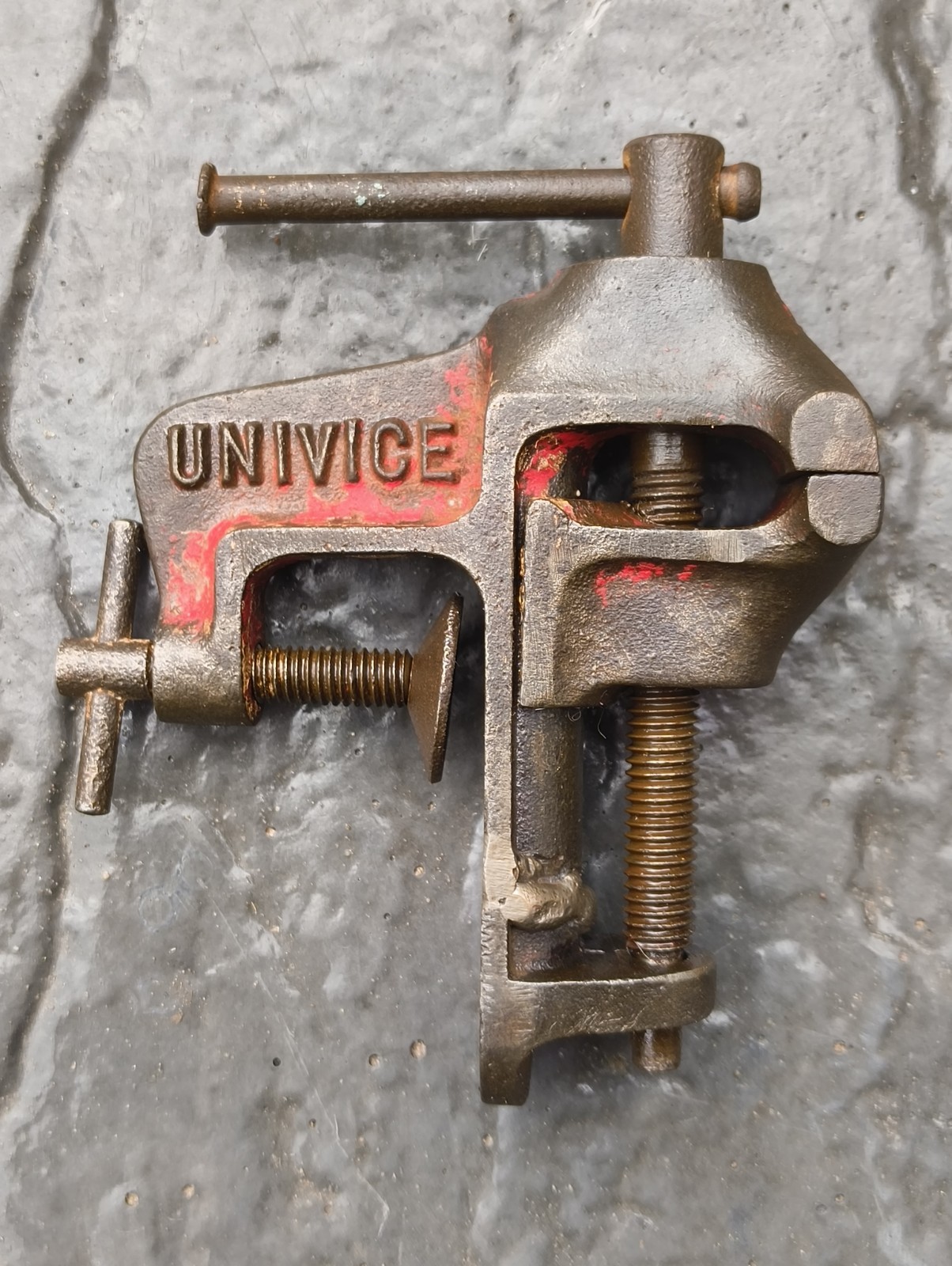 UNIVICE V2 Bench Clamp Vice Tool 1½”