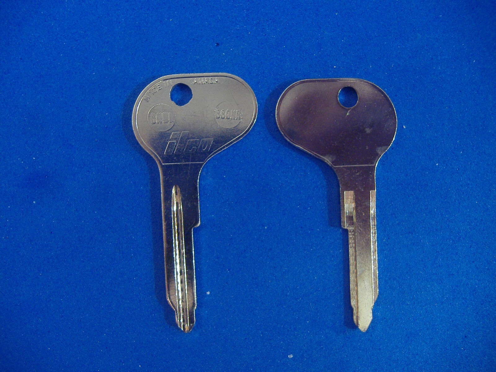 TWO CLASSIC BMW KEY BLANKS LOCKSMITH VINTAGE AUTO