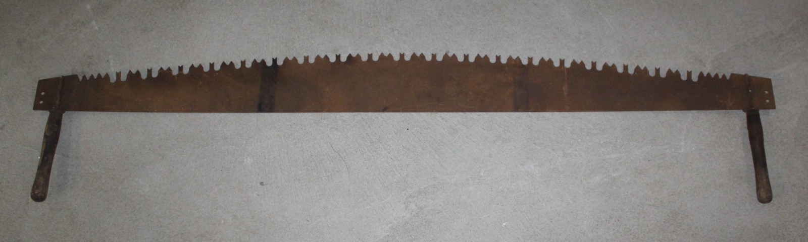 Two-Man Logging Saw – 6′ Long – Champion Pattern Tooth Profile – Easy Off Handle