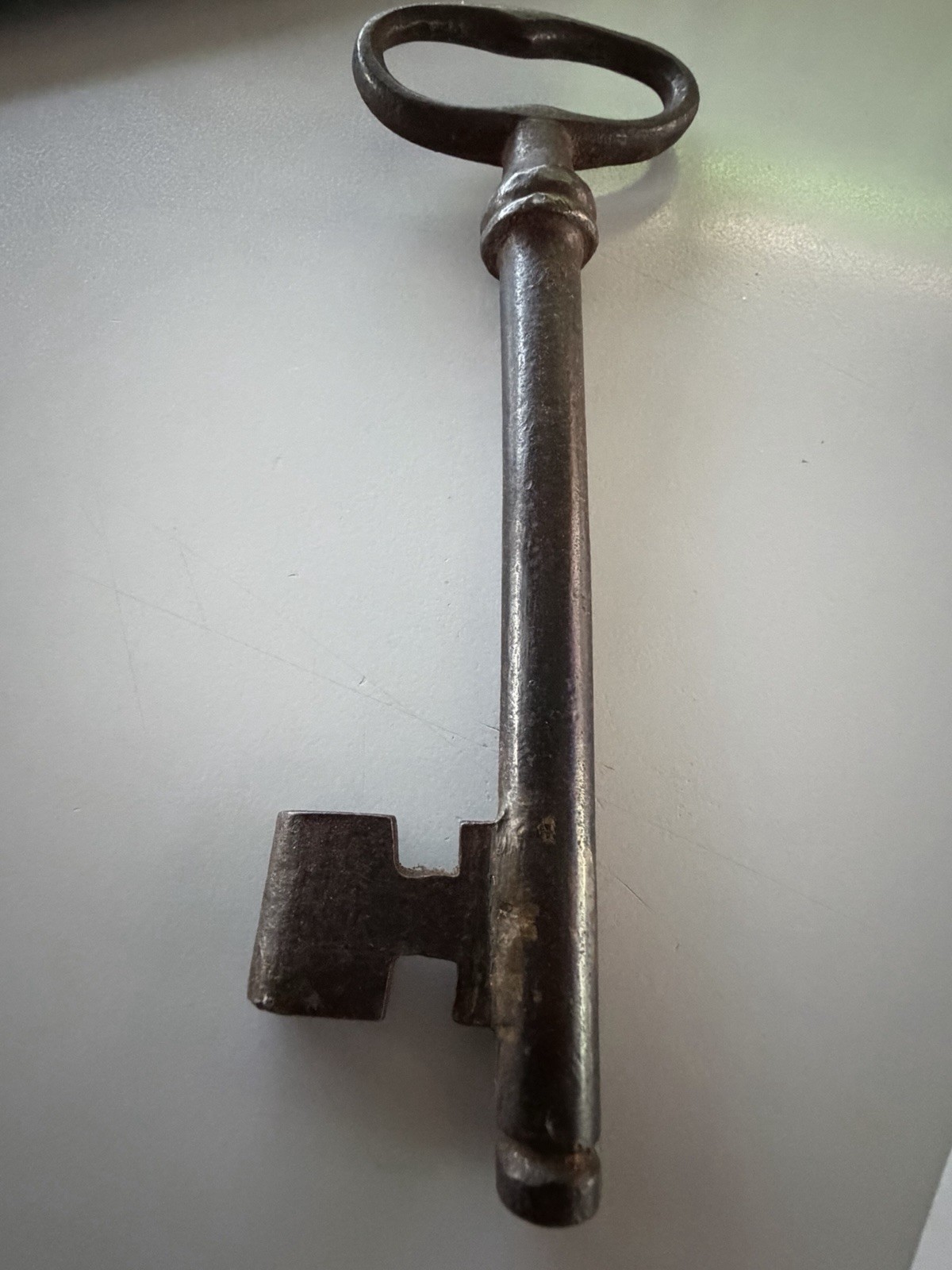 Antique 18th-19th Century Hand Wrought Iron 5 1/2” Jail/Gate Skeleton Key