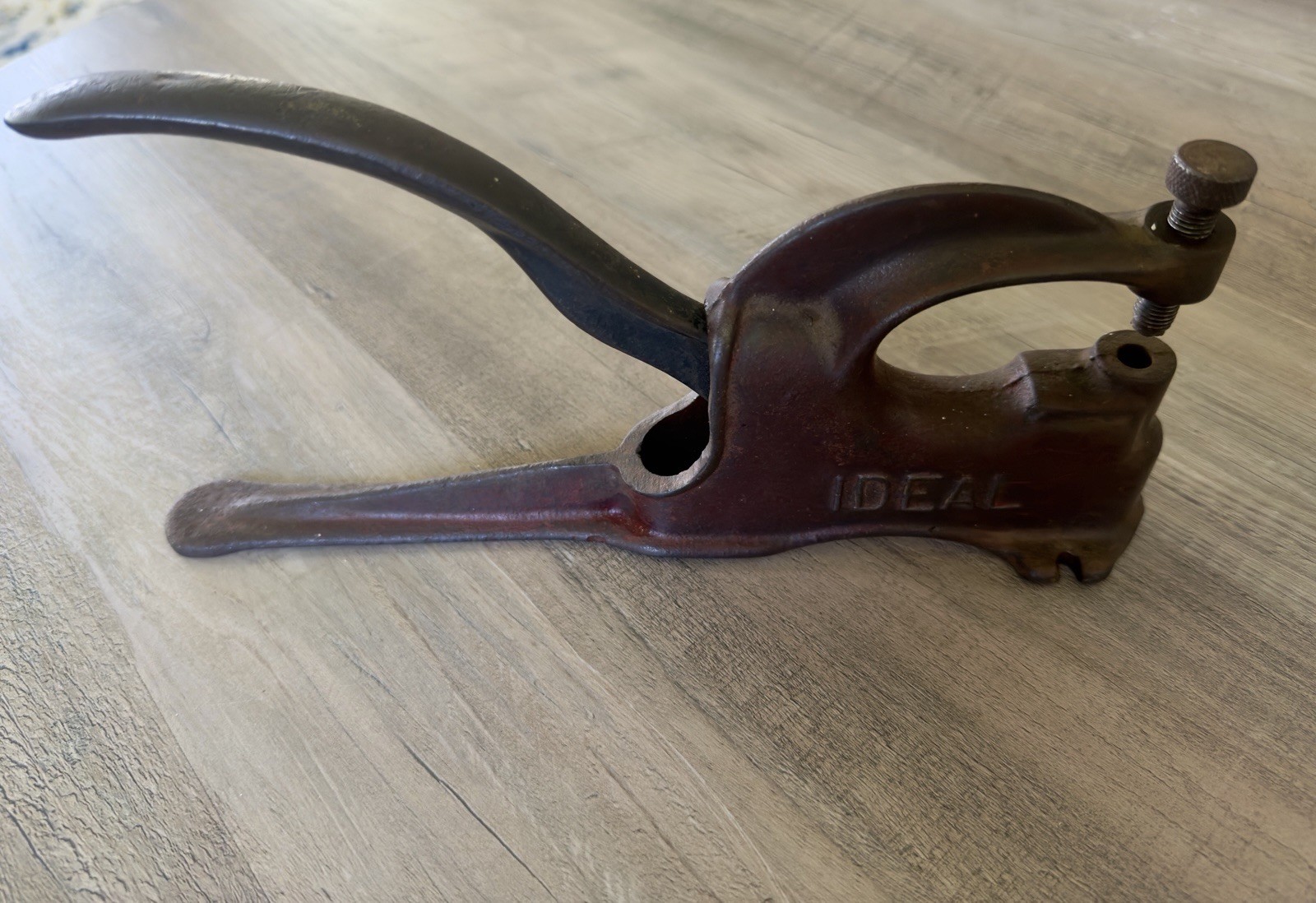 Antique IDEAL Co. RIVETER TOOL SALEM, USA PATENTED EYLIT PUNCH TOOL
