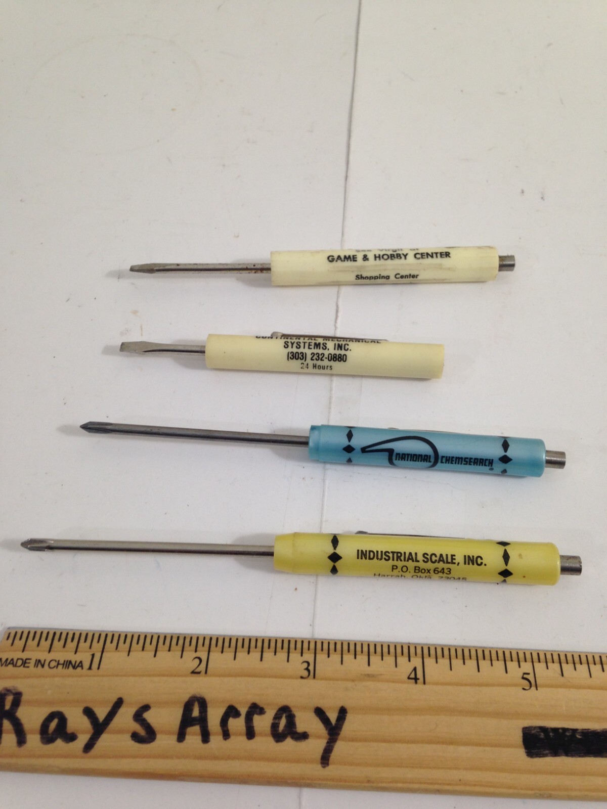 Vtg Lot of 4 Advertising Mini Pocket Screwdrivers ,mechanical, industrial, hobby
