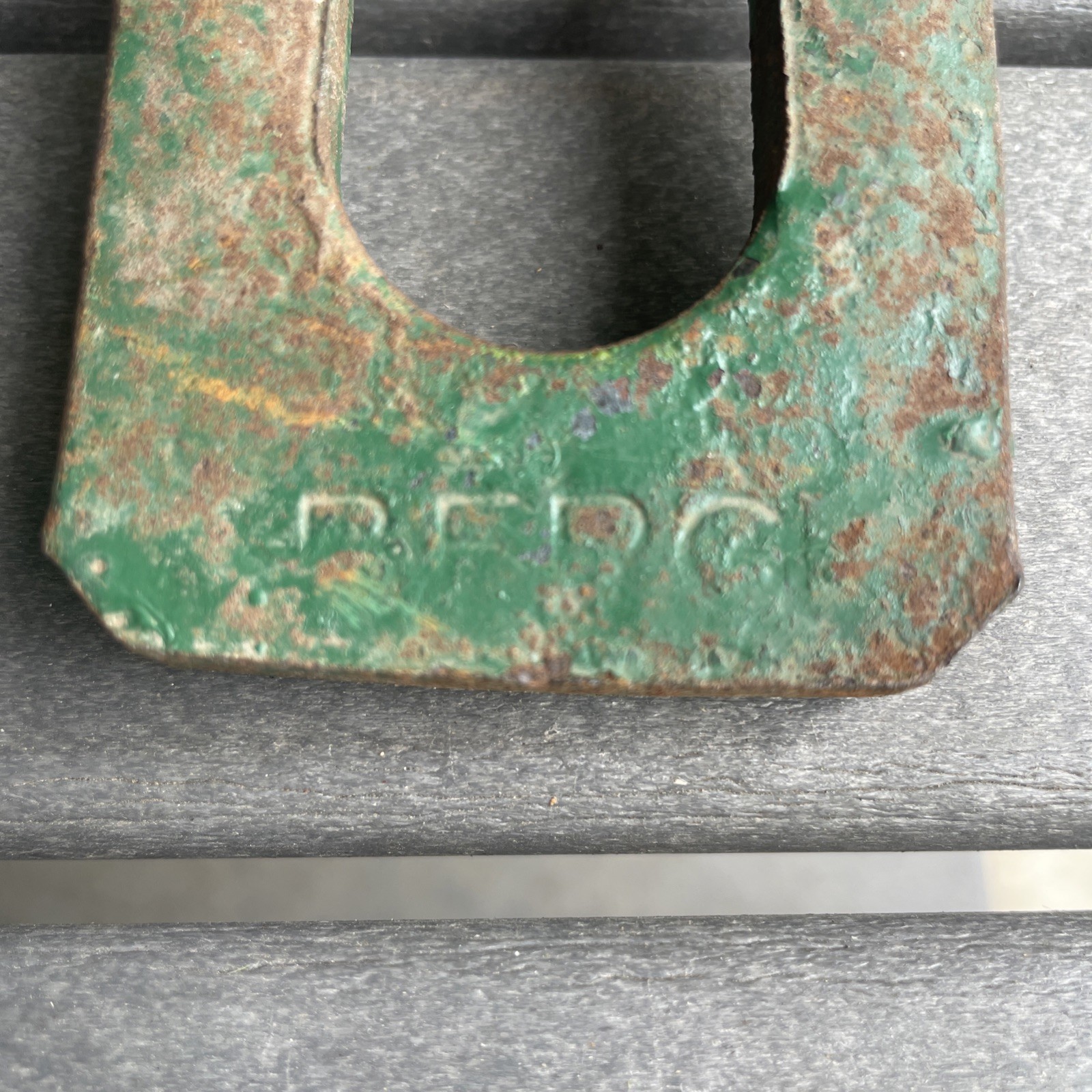 Old Berg Steel Barn Heavy Duty 2lb. Hook Rustic Decor 7.5” Pulley Mount