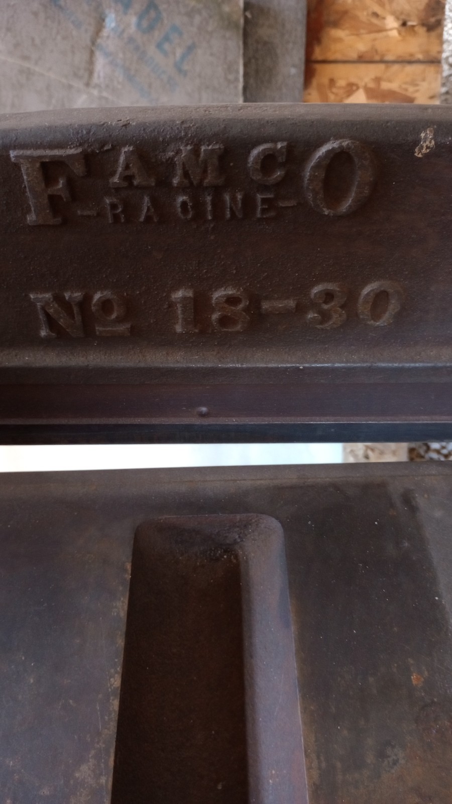 FAMCO Racine No 18-30 Steel Metal cutter Made In 1930-1950