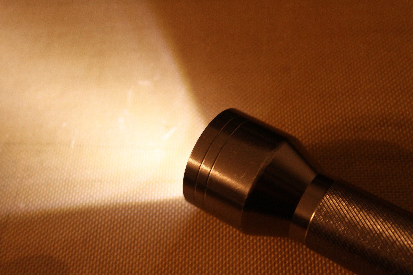 Energizer LCM2D3 3-Led Head 2D Metal Flashlight