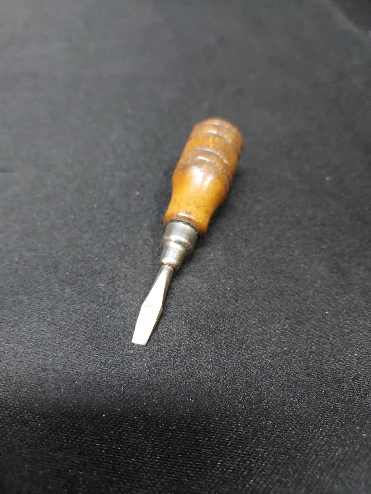 Miniature 2.5″ OLD Workbench Jeweler Watchmaker Screwdriver Antique Rare Tool