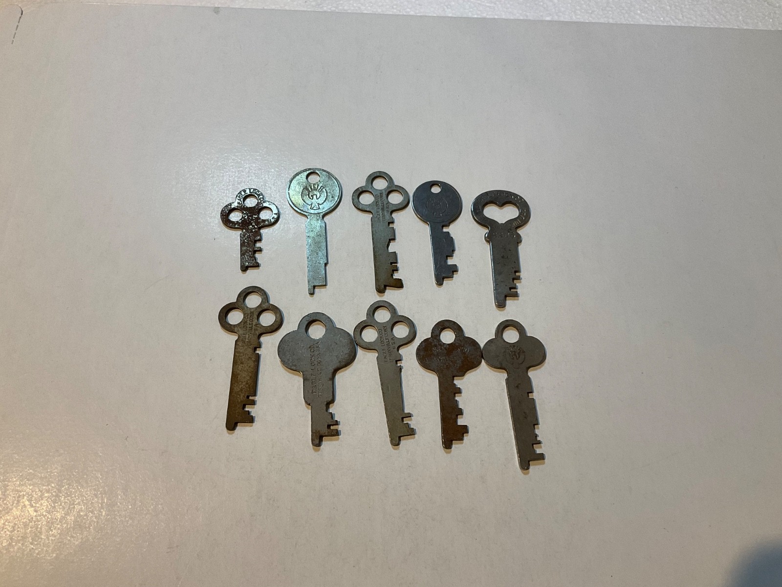 Lot of 10 Assorted Vintage Eagle Lock Flat Keys. Lot 13-A1