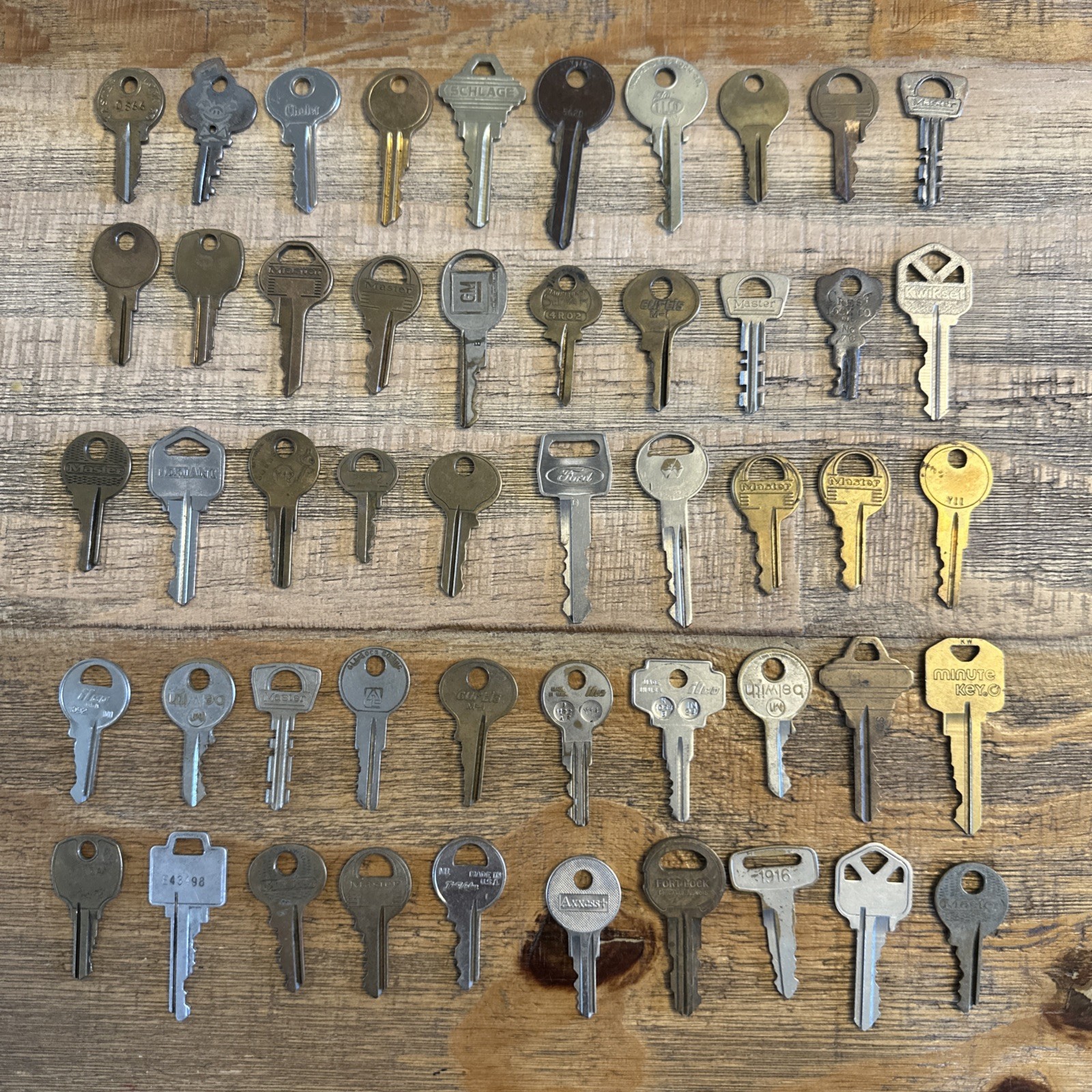Vintage Assorted Keys Bulk – 50 Pieces Mixed Lot – Locksmith Craft (B)