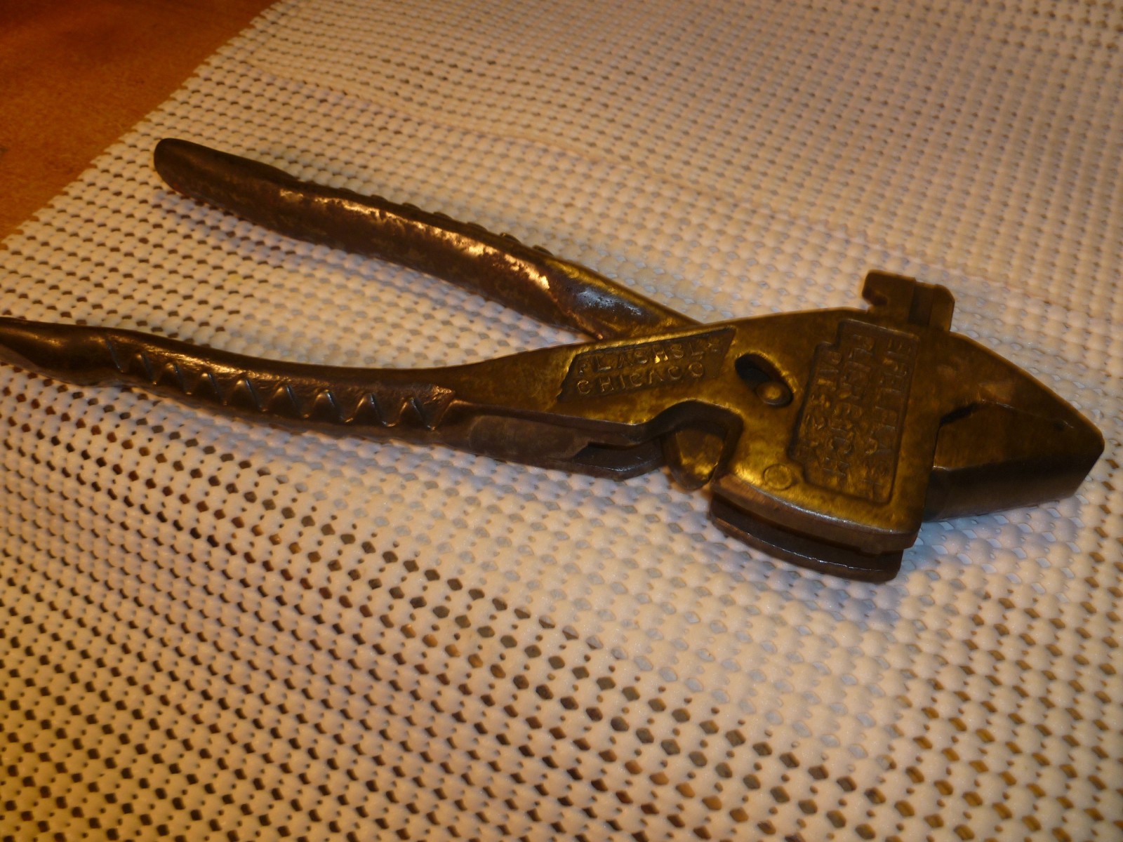 ANTIQUE EIFEL FLASHGEAR PLIERWRENCH TO USE OR DISPLAY. USA MADE