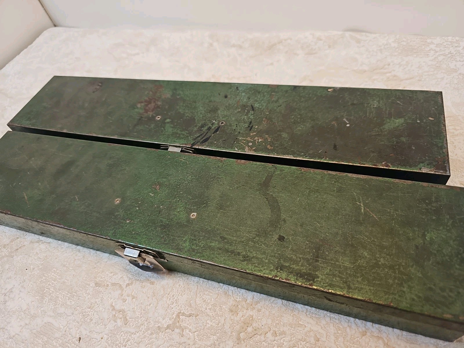 VTG S-K Tools 17″ Green Metal Socket Ratchet Storage empty box 2″
