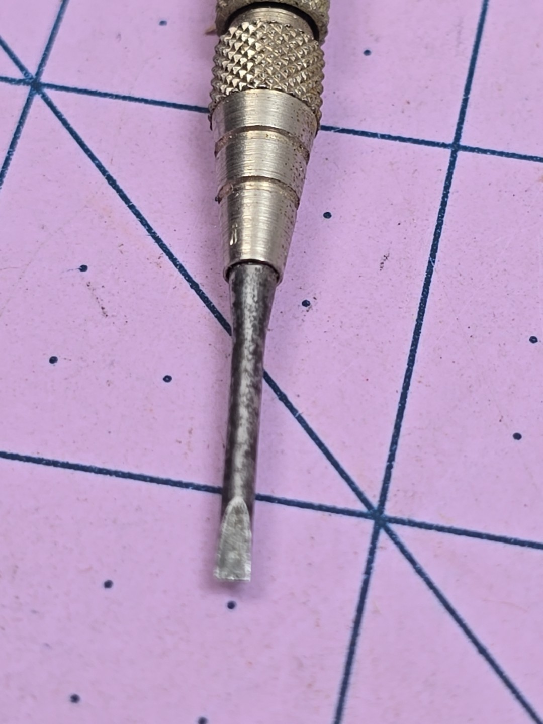 L. S. STARRETT – JEWELER SCREWDRIVER – WITH REMOVABLE FLAT HEAD BIT
