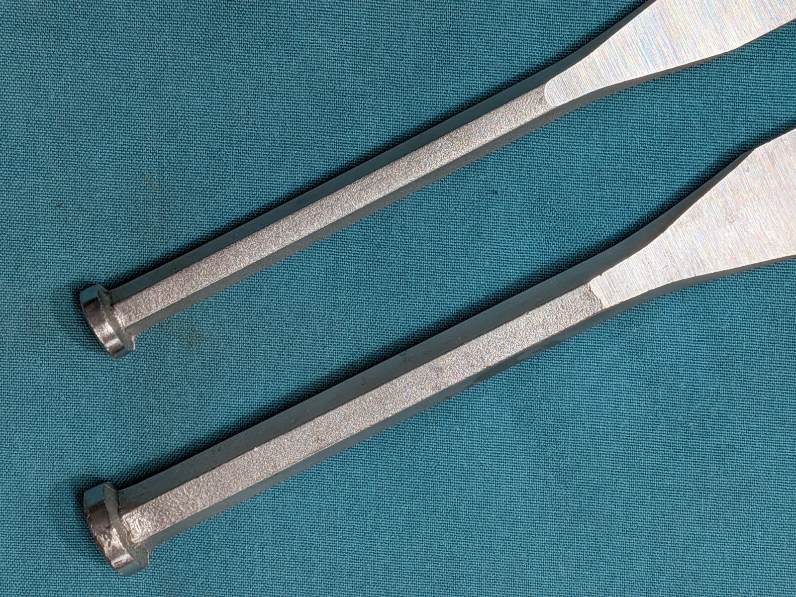 Vintage Two CRAFTSMAN All Steel Wood Chisels 3/4″ & 1″ Hex Shank “G” Forge NICE!