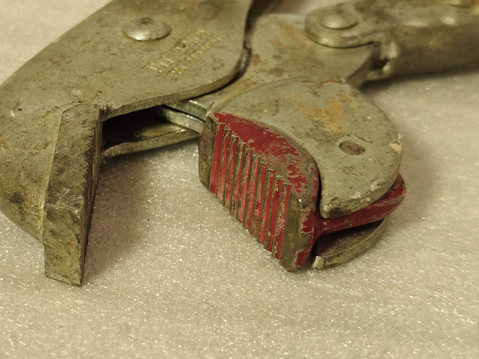 VINTAGE PLI-RENCH WHALE TOOL CORP NY VISE GRIPS – Red Swivel Jaw