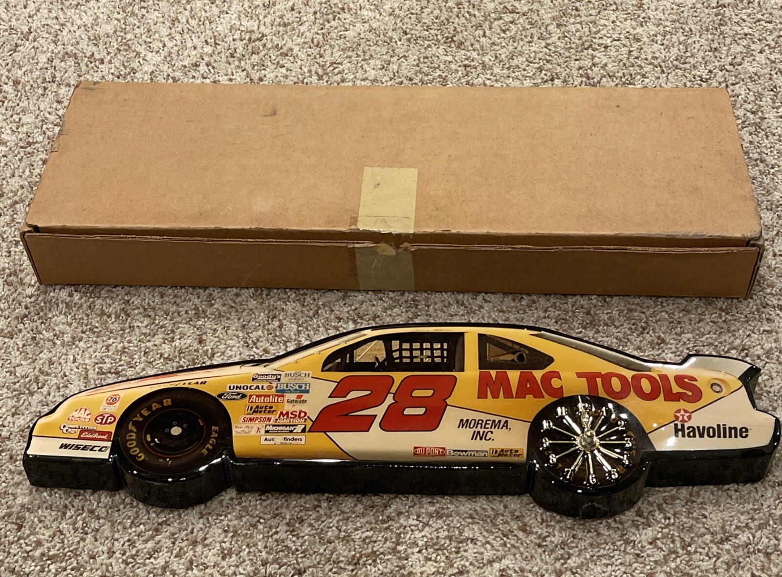 1993 Sports Specialty’s Mac Tools #28 NASCAR Wall Clock