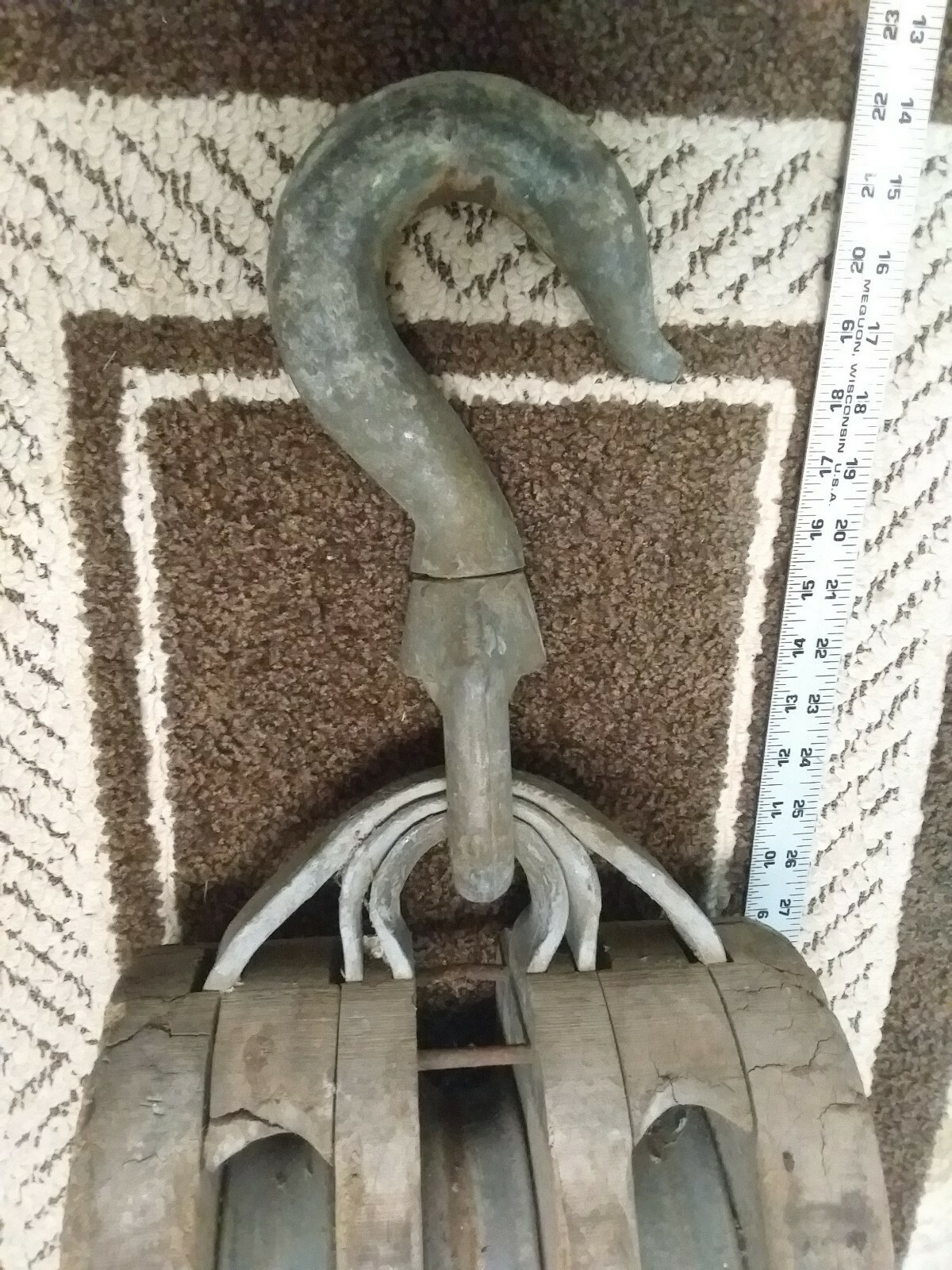 Extra Large Rope Pulley – HEAVY 44 LBS.