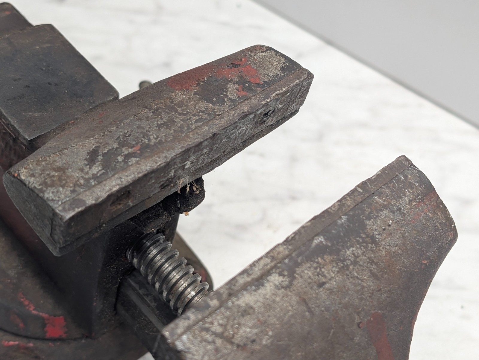 Wilton Model 121089 Swivel Base Bench Vise with Pipe Jaws Vintage Shop Tool