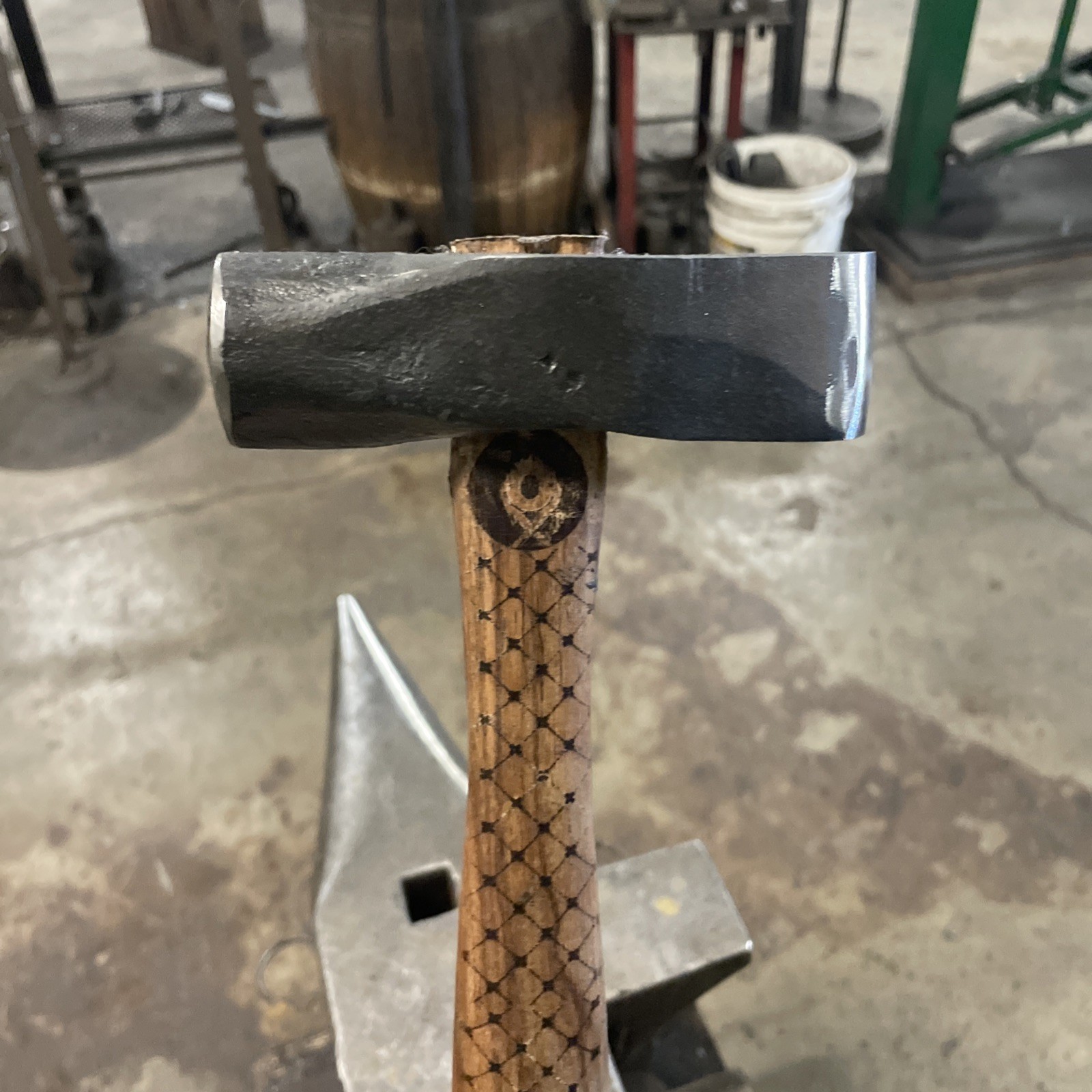 Hand Crafted Blacksmith’s Straight Peen Engraved Hammer/ 4140 Steel 2 1/2Lb