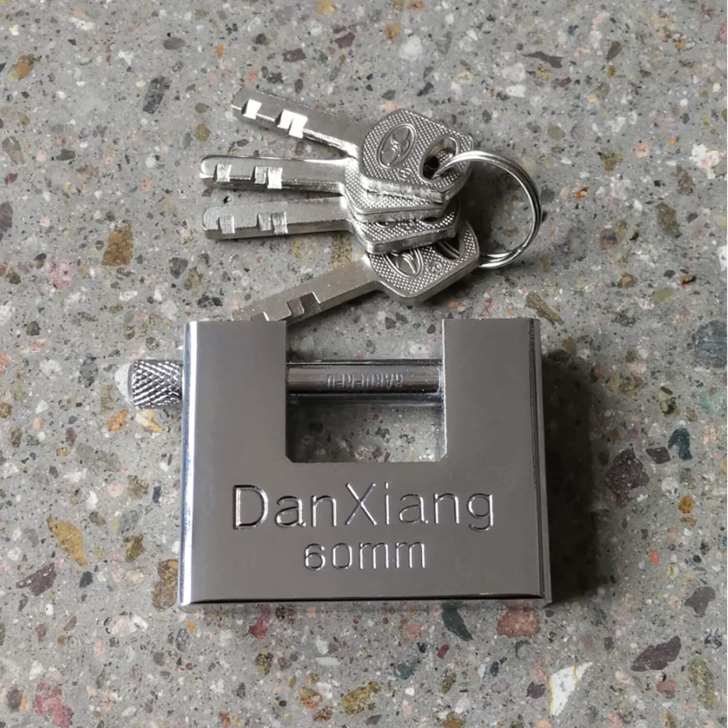 D-Shaped Heavy Duty Security Padlock with 3 Keys,Hardened Solid Steel Hardwar…
