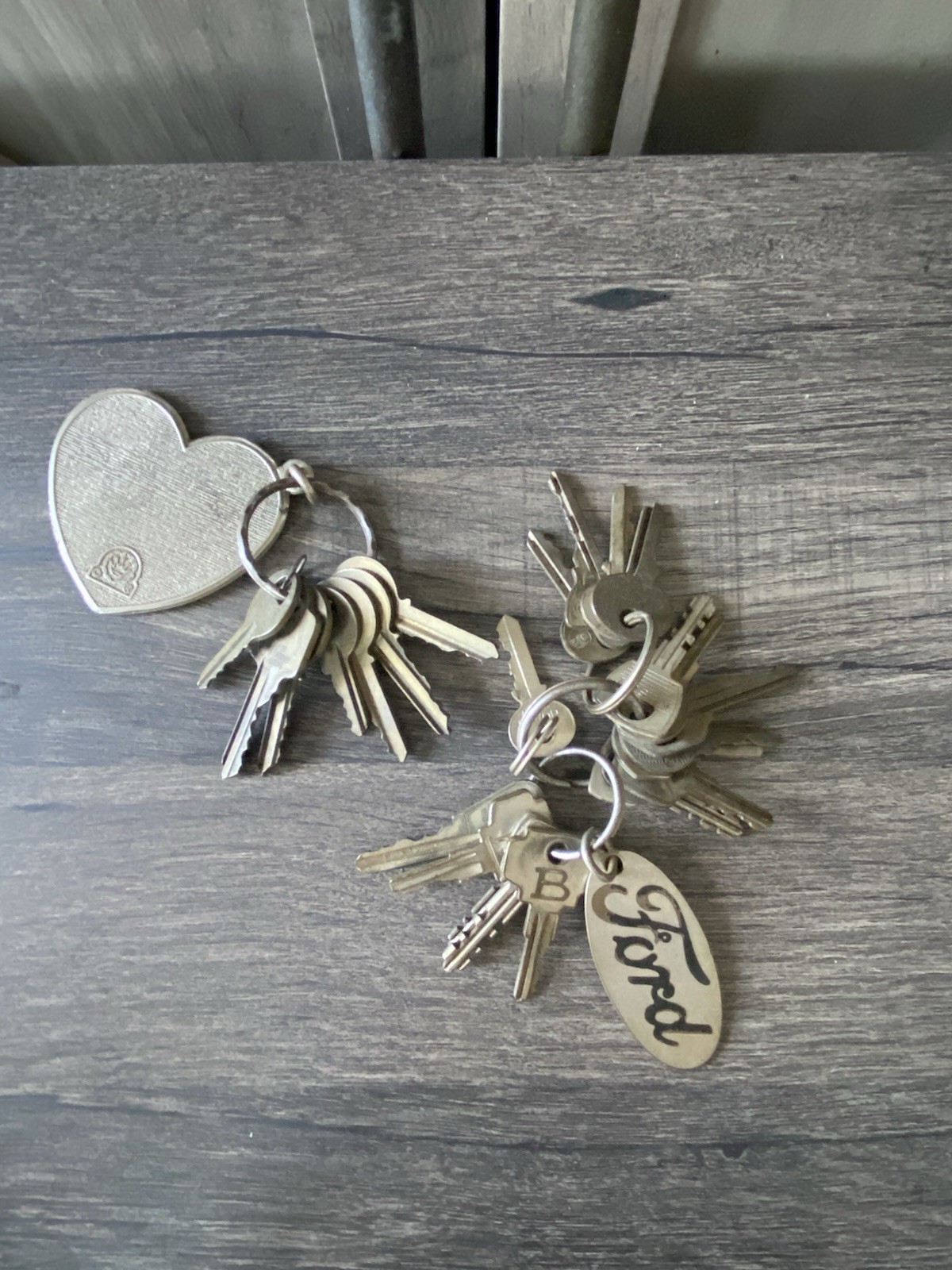 Vintage Keys Set Lot Of 24 With Two Keychains Various Brands And Sizes