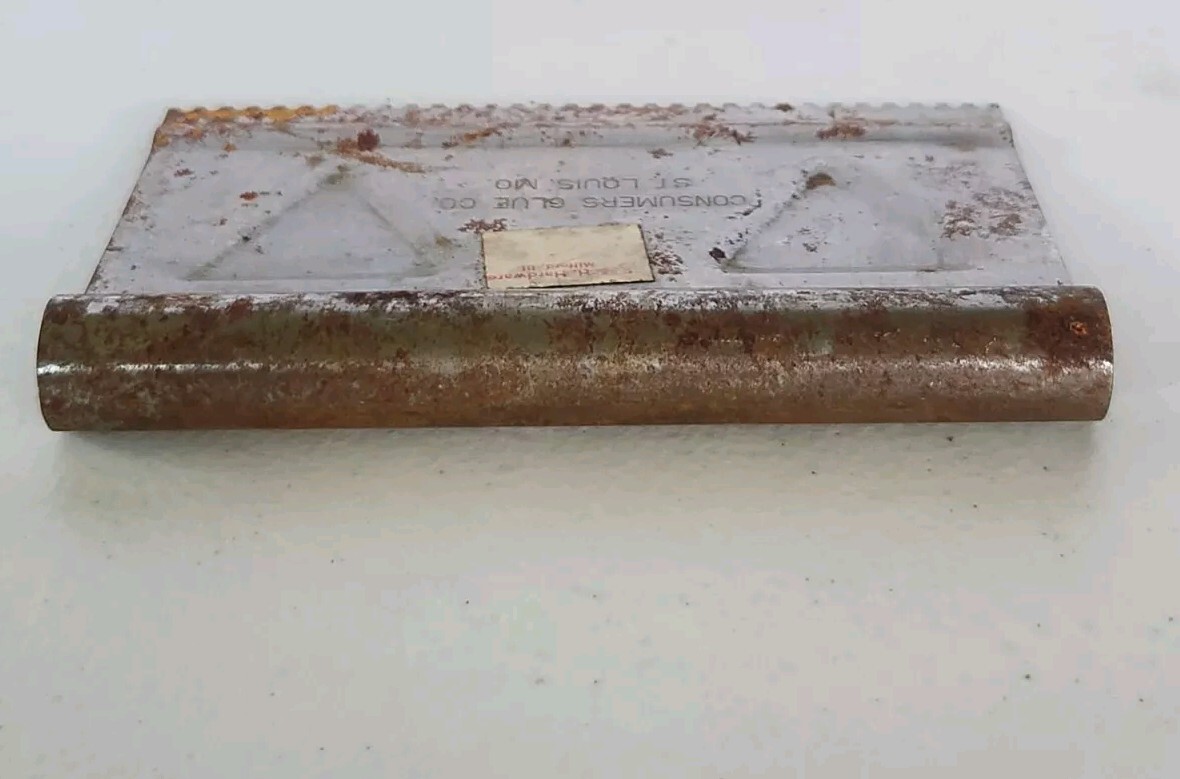Advertising CONSUMER GLUE Metal Adhesive SPREADER R&H HARDWARE Milford Illinois