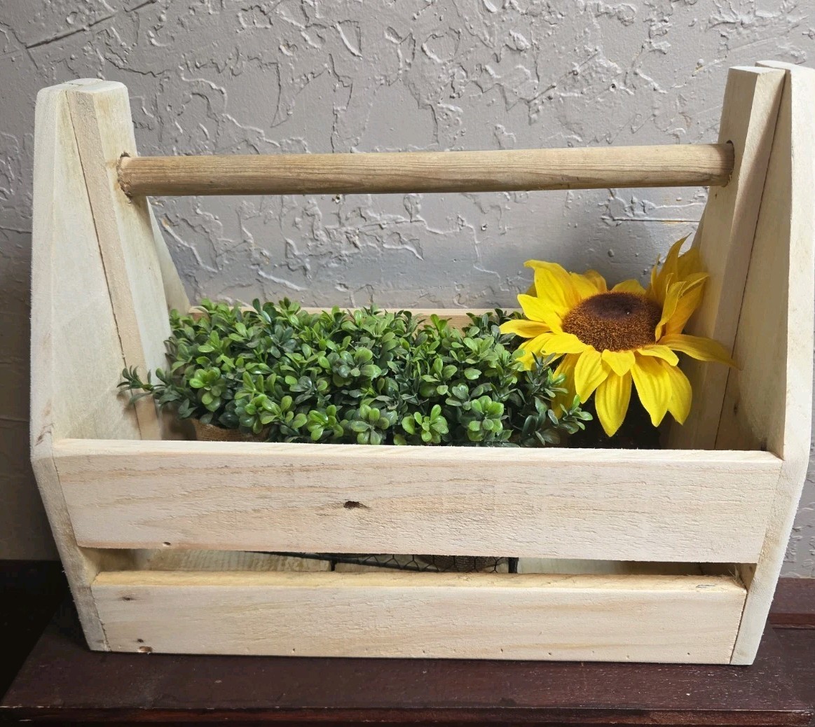 Reclaimed Wood Garden, Tool Caddy Tote Box Farmhouse Decor Or Use NICE 17x10x13″