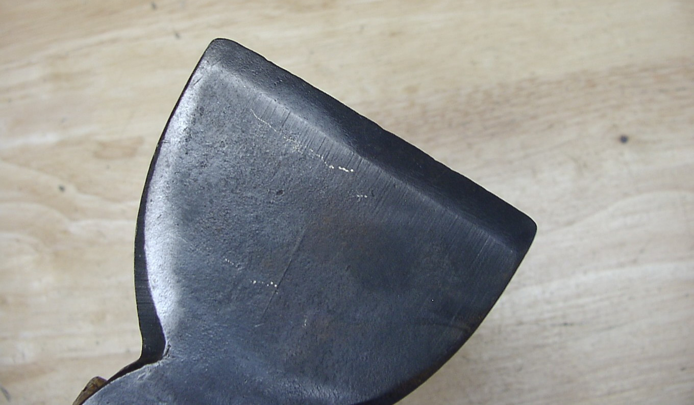 Vintage Unbranded Tommy Axe,1lb.9.3oz,6-1/16″ Head,3-9/16″ Edge,VGC,L@@K & READ!