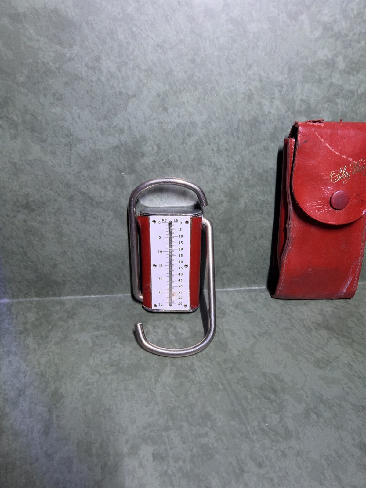 Vintage 1950s Sky Weighs Pocket Travel Luggage Scale w Case, England Patented