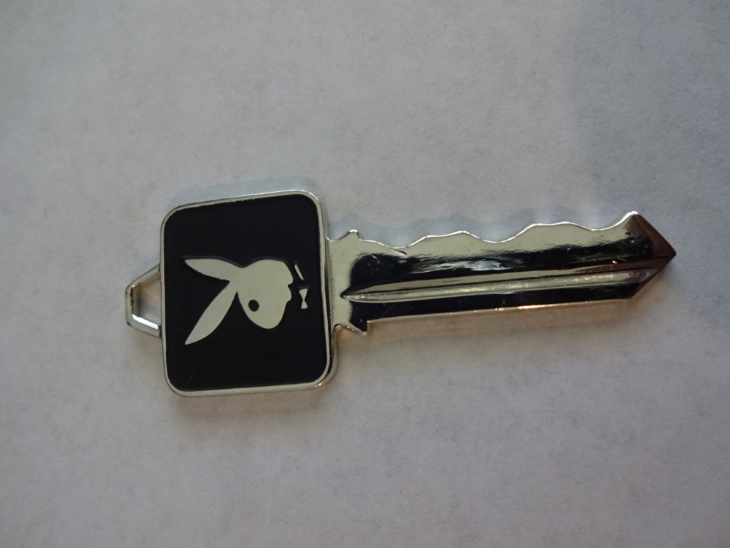 VINTAGE 60’S METAL PLAYBOY CLUB KEY DE 24363 MINTY CONDITION HUGH HEFNER BUNNY