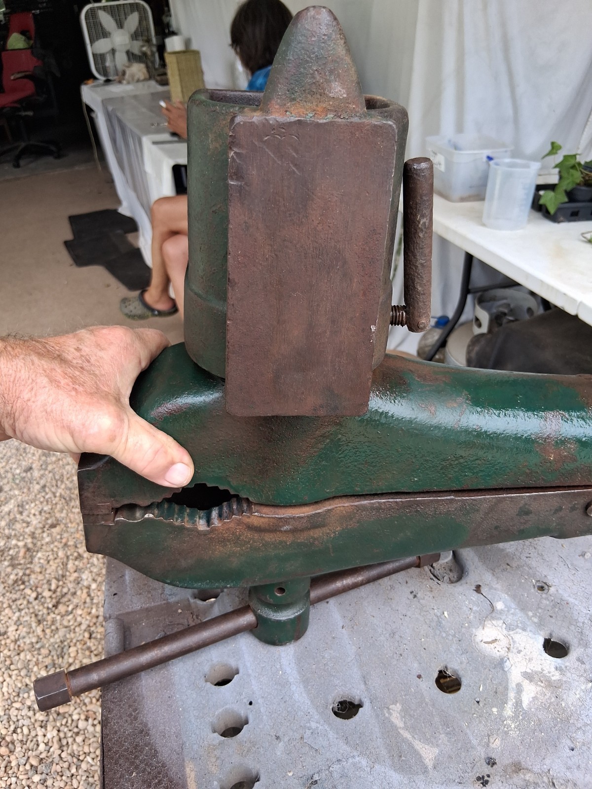VTG Cole Tool Mfg Chicago Hts Ill No. 11 Post vise w/ Anvil Tip Working “Read”