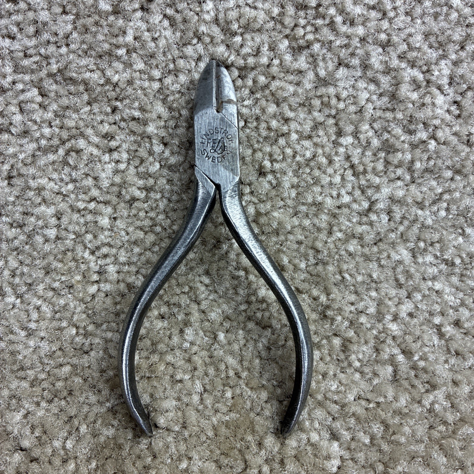 F E Lindstrom 4” Diagonal Cutting Pliers Vintage