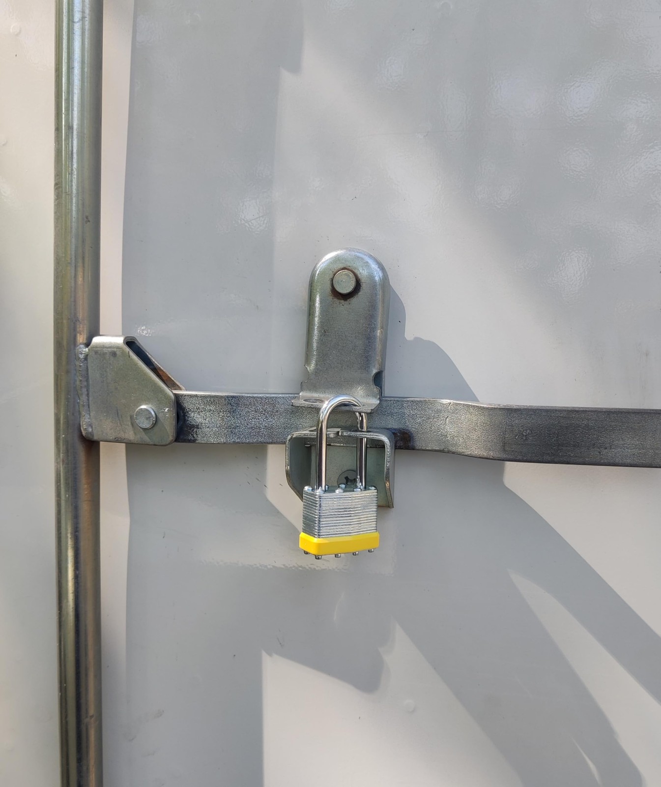 Keyed Alike Laminated Steel Padlocks with Long Shackle for Sheds, Fences & Lo…