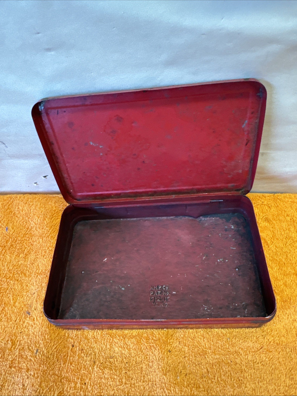 1H – Vintage Empty Red Hell Box Tin Tool Kit #6500 Measures 7.5”x4.5”x1”