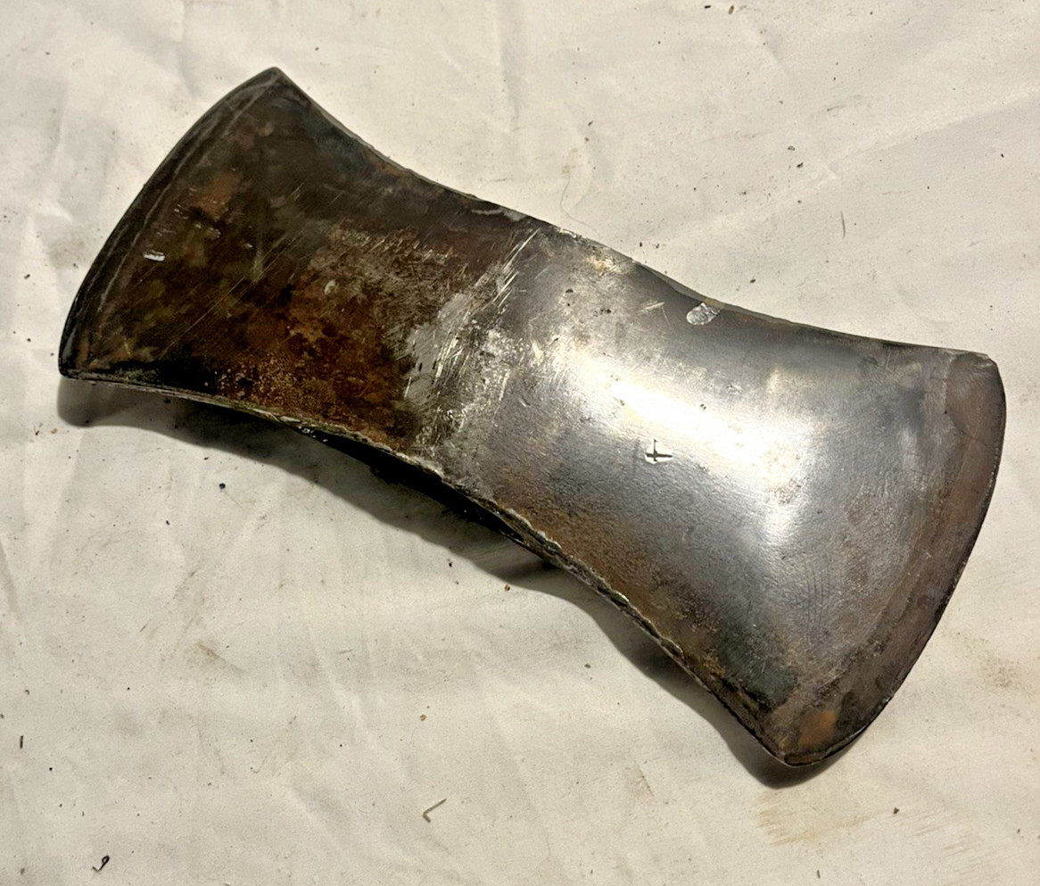 ANTIQUE 1948 OLD FAITHFUL WARREN AXE DOUBLE BIT W-48 WALL DISPLAY 4 LBS. NICE
