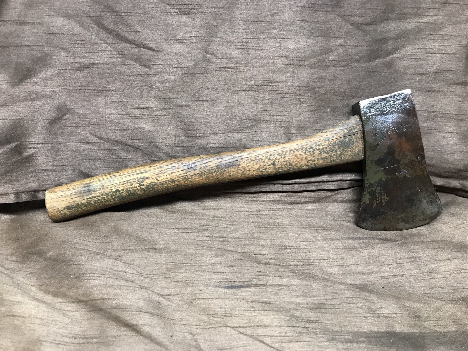 VINTAGE 1945 WWII U.S. AMERICAN FORK & HOE CO. U.S. MILITARY HATCHET
