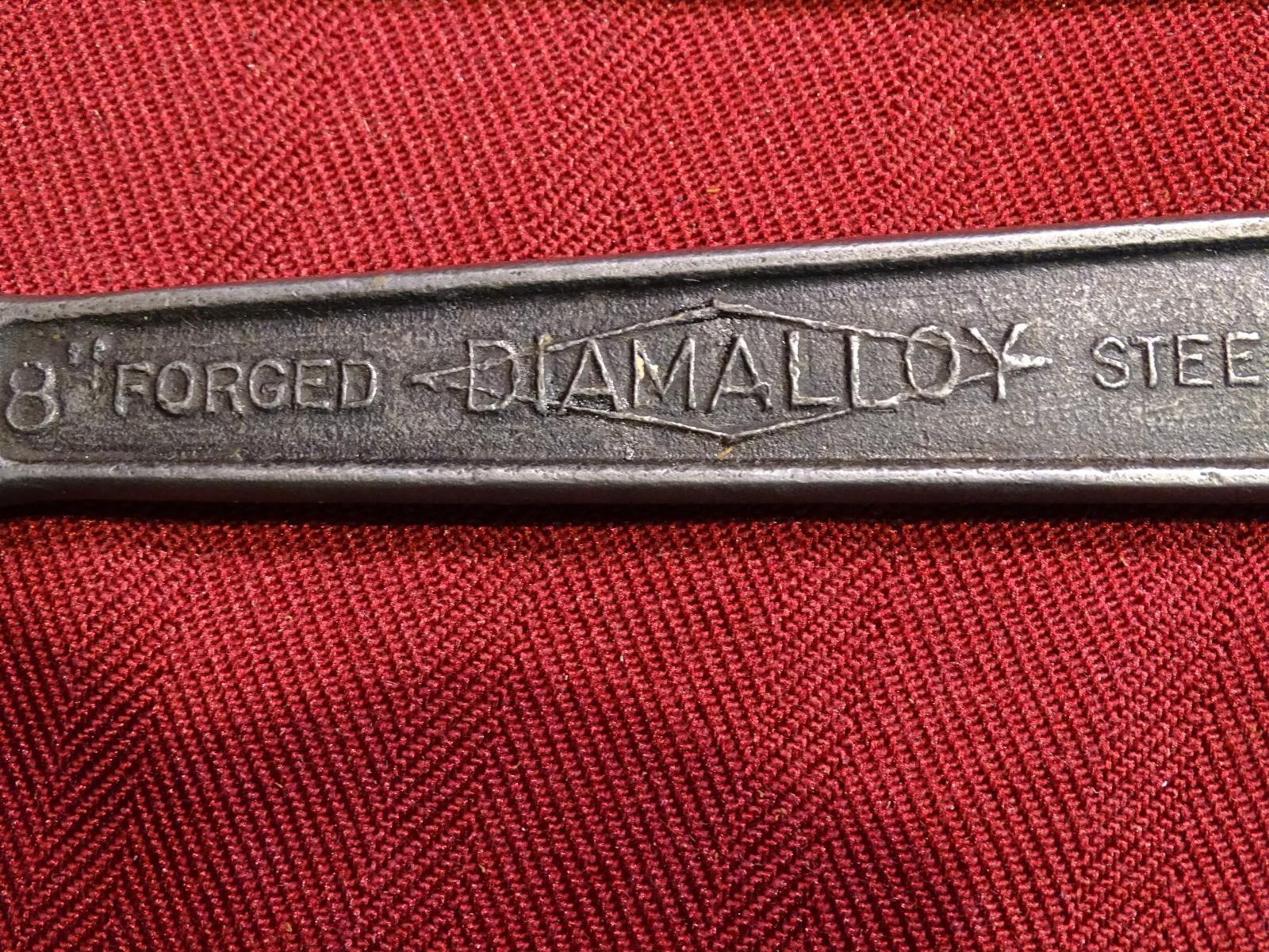 Diamond Calk Horseshoe 8″ Adjustable Wrench Crescent Style With 9/16″ Box End