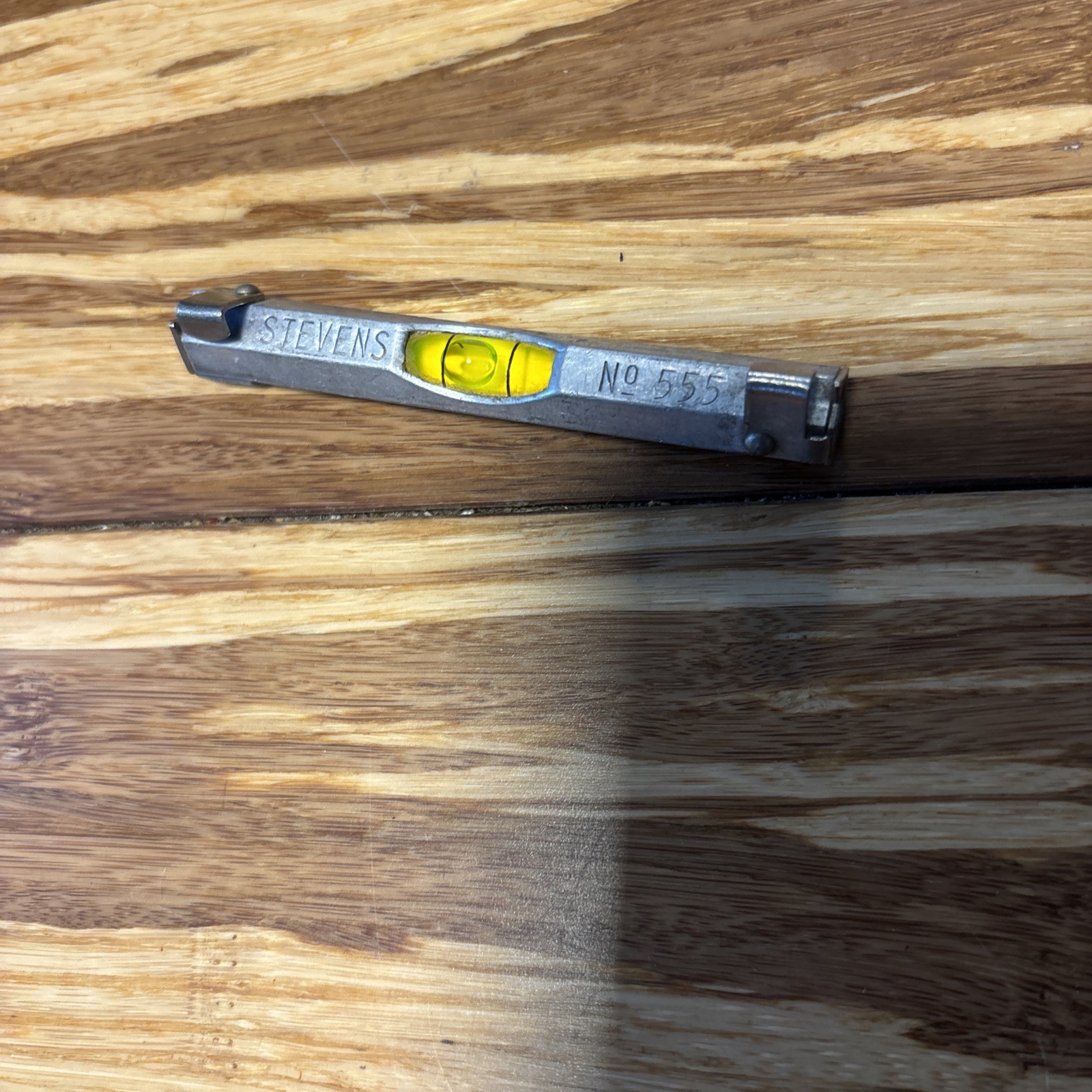 Vintage Sand-Stevens No. 555 Wire Line Level Bubble 3″ Great condition.