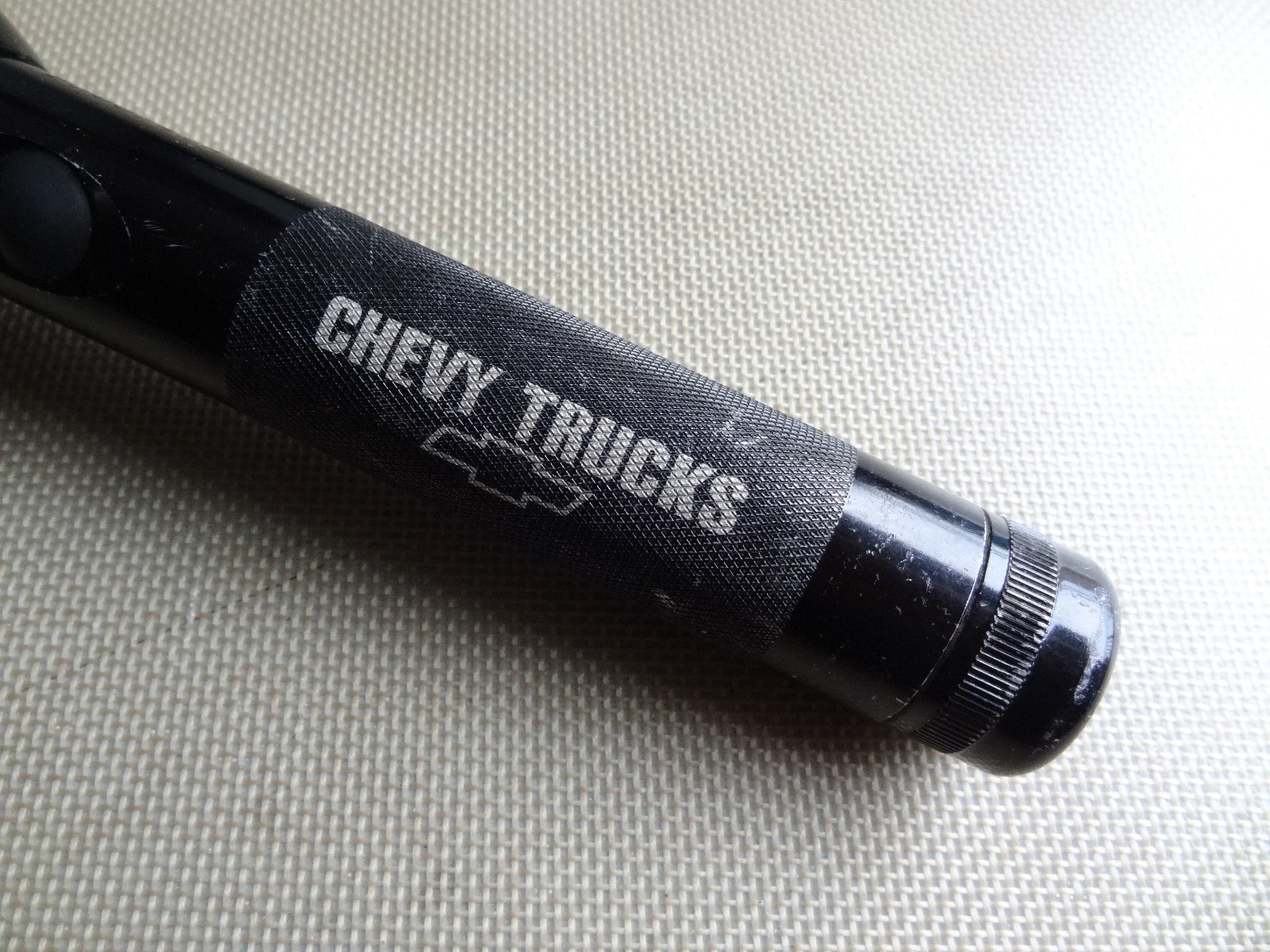 Vintage Mag-lite 2C 9″ Black Aluminum Flashlight – Made in USA -23002428