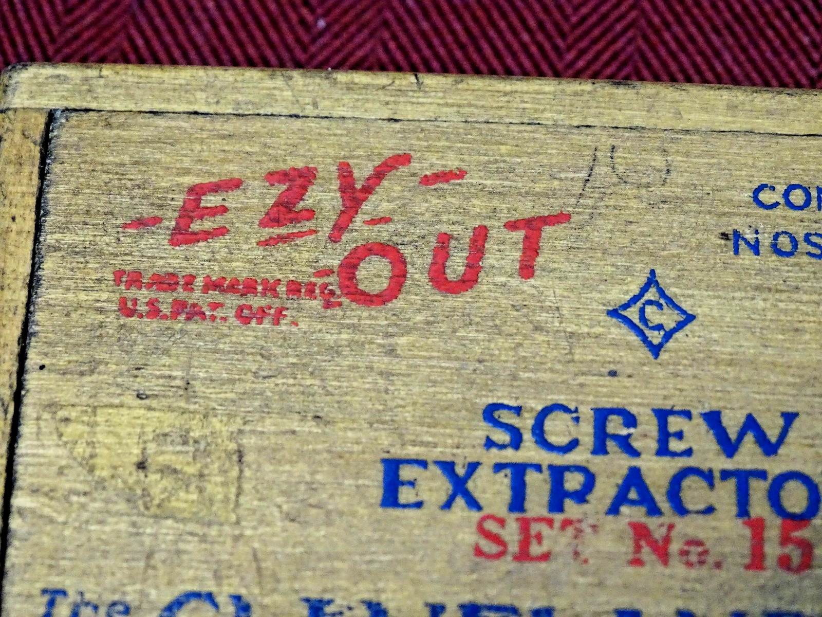Cleveland Twist Drill Co. EZY-OUT Screw Extractor Set No. 15 With Wooden Box