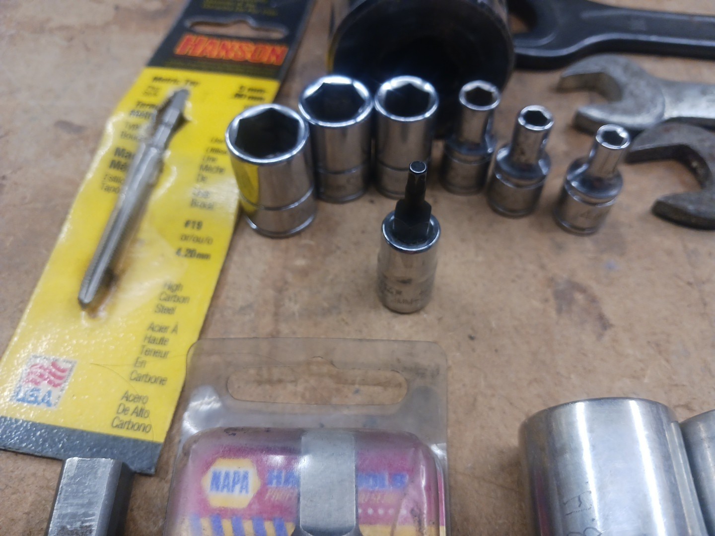 Lot of Assorted Metric Tools, Wrenches, Sockets, Taps, used