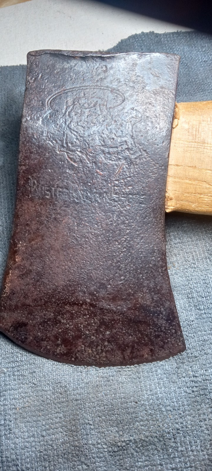 VINTAGE & RARE BUSTER BROWN SHOES ADVERTISING HATCHET W/ORIGINAL HANDLE L@@K!!
