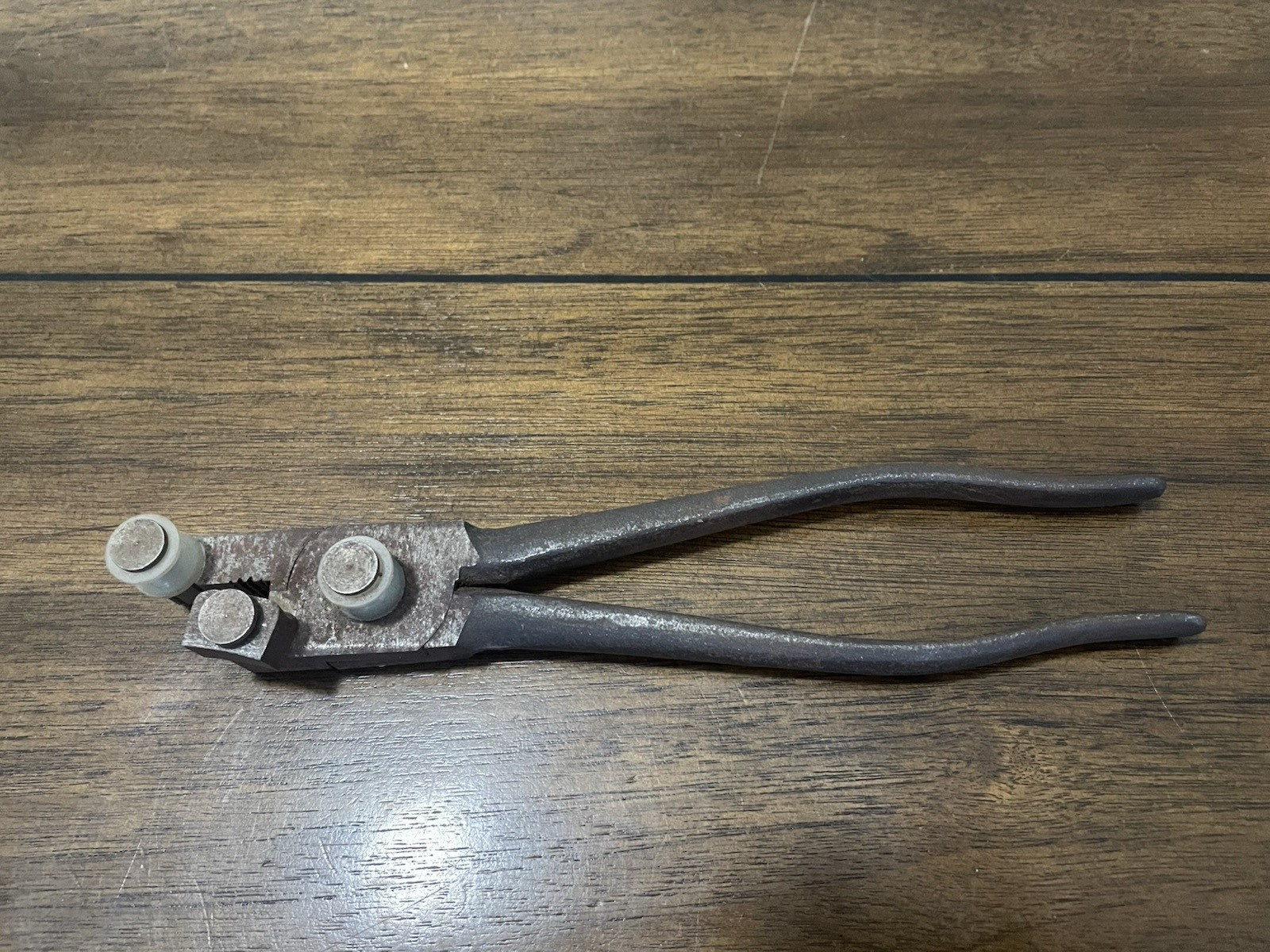 RARE VINTAGE UTICA TOOLS 1300-8 GAS BURNER PLIERS – Tube Bender? USA. HELP-READ