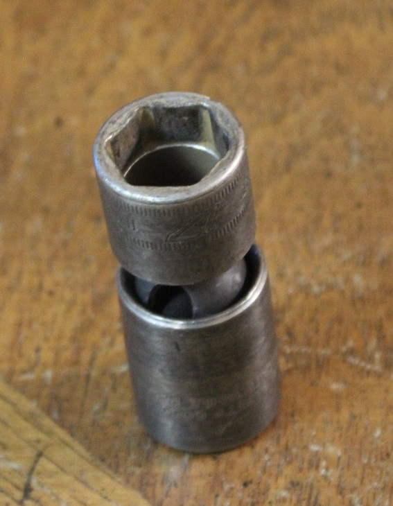 Snap On Tools 17mm Universal Swivel Impact Socket 3/8″ Drive 6pt IPFM17B
