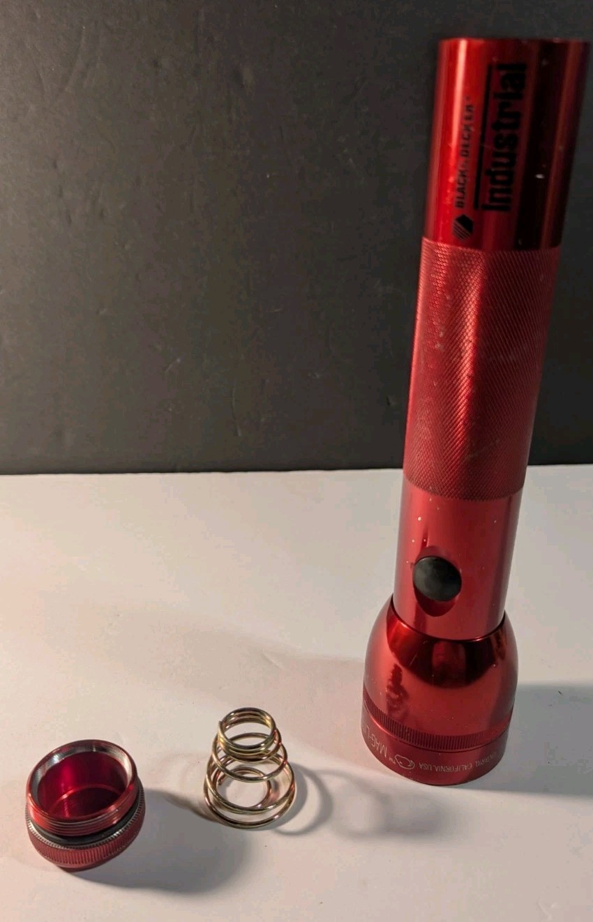 Vintage Black & Decker Industrial Mag-Lite Flashlight – Rare Red Anodized 2-D…