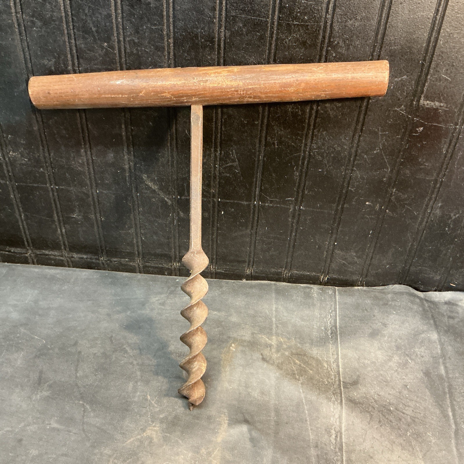 Antique T-Handle Wood Auger Hand Drill From The 1800s LG 1 1/4.IN 12in DEEP SET