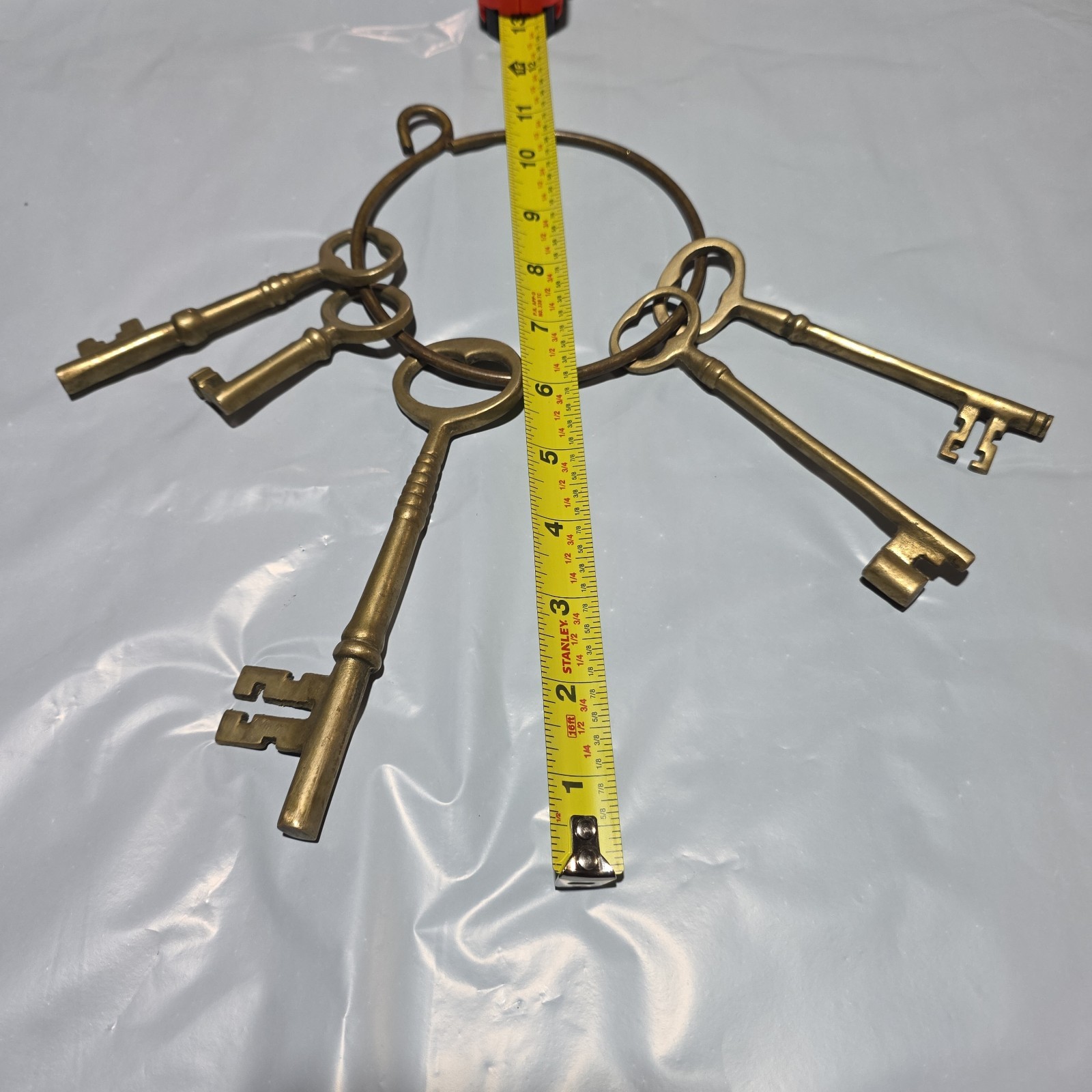 Brass Large Skeleton Keys Lot On Ring Key Decor Collectors