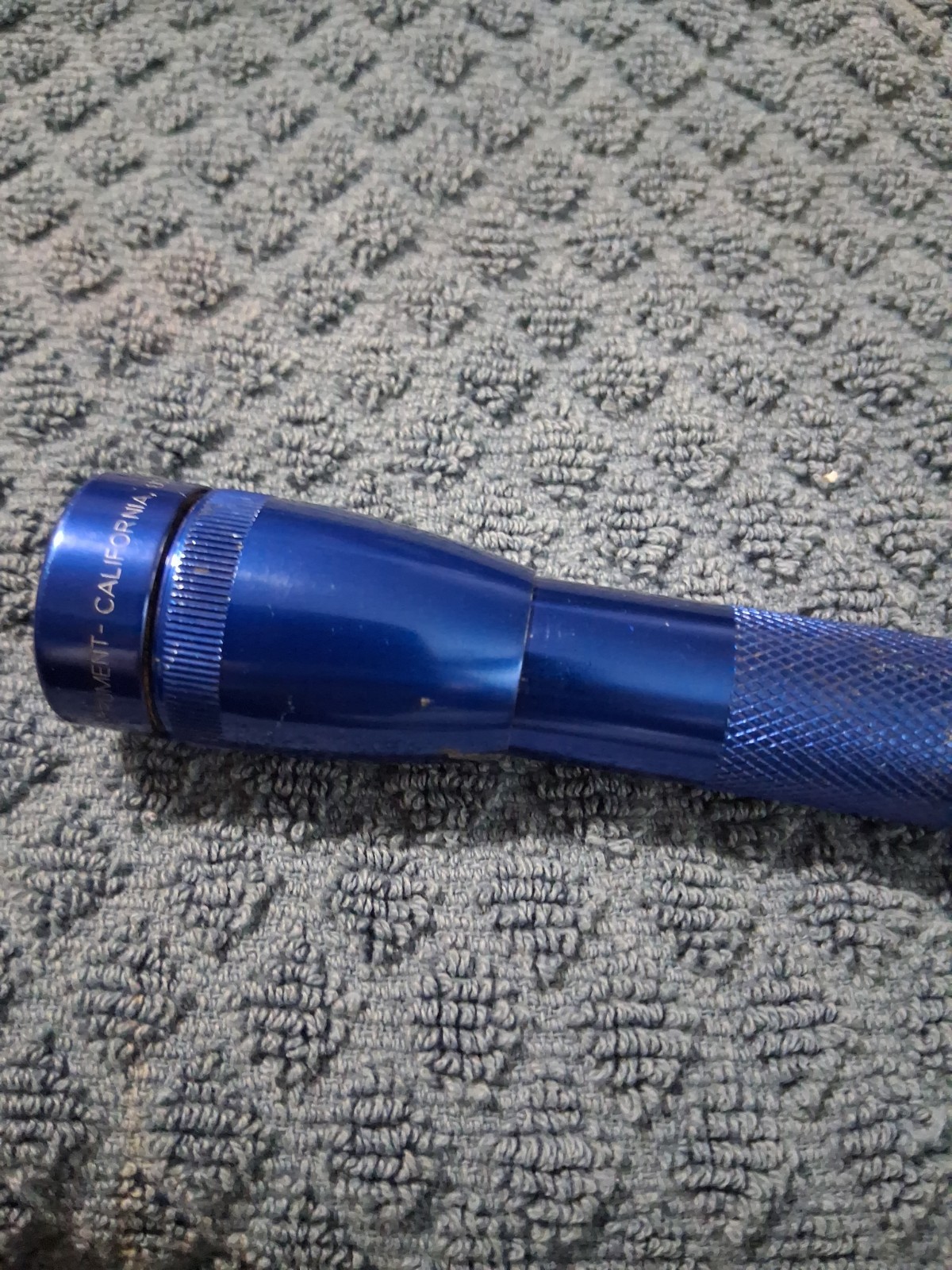 Mini Maglite Flashlight AA Blue 6″ Mag Instruments California Vintage