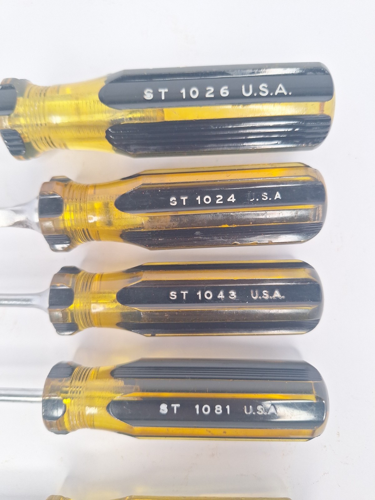 Blackhawk & Stanley USA 5PC Screwdriver set Slotted, Philips, 1/4″ Driver (A8)