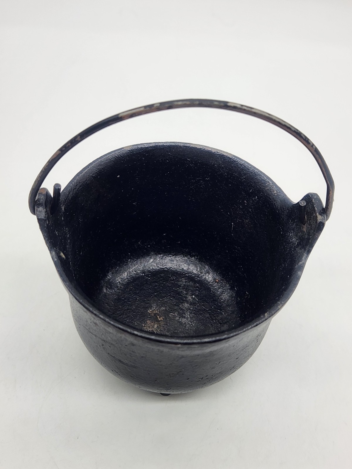 Vintage Decorative Small Cast Iron Cauldron Smelting Pot Stamped 213 3 Legs